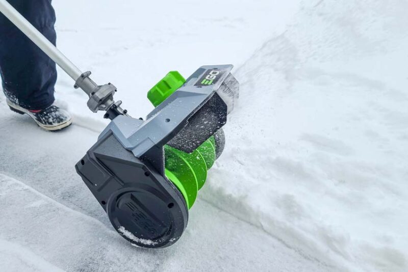 Toro Power Clear 821 QZE Snow Blower Review