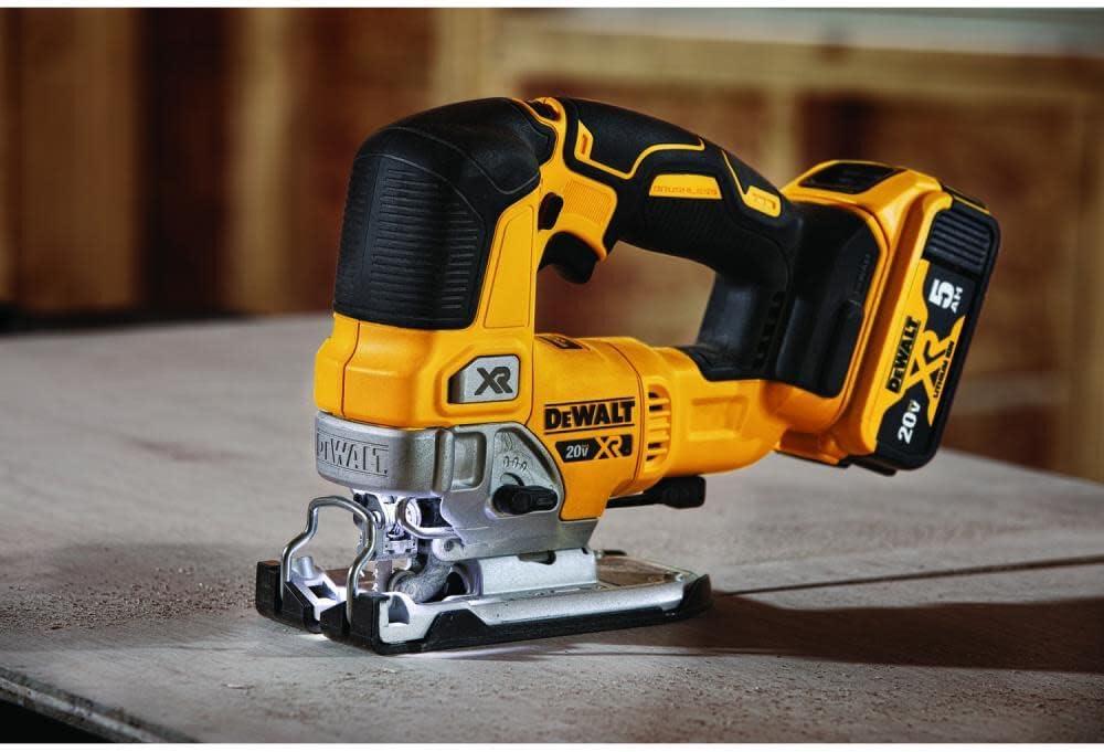 Why We Love the DEWALT 20V MAX XR Jig Saw for Precise Cuts 4 Why We Love the DEWALT 20V MAX XR Jig Saw for Precise Cuts