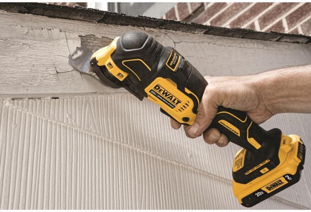 Our Take on the DEWALT ATOMIC 20V MAX Oscillating Tool Review 7 Our Take on the DEWALT ATOMIC 20V MAX Oscillating Tool Review