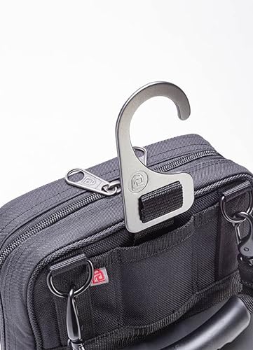 Veto Pro Pac MB3: Spacious Large Zippered Diagnostic Bag 9 Veto Pro Pac MB3: Spacious Large Zippered Diagnostic Bag - Image 9