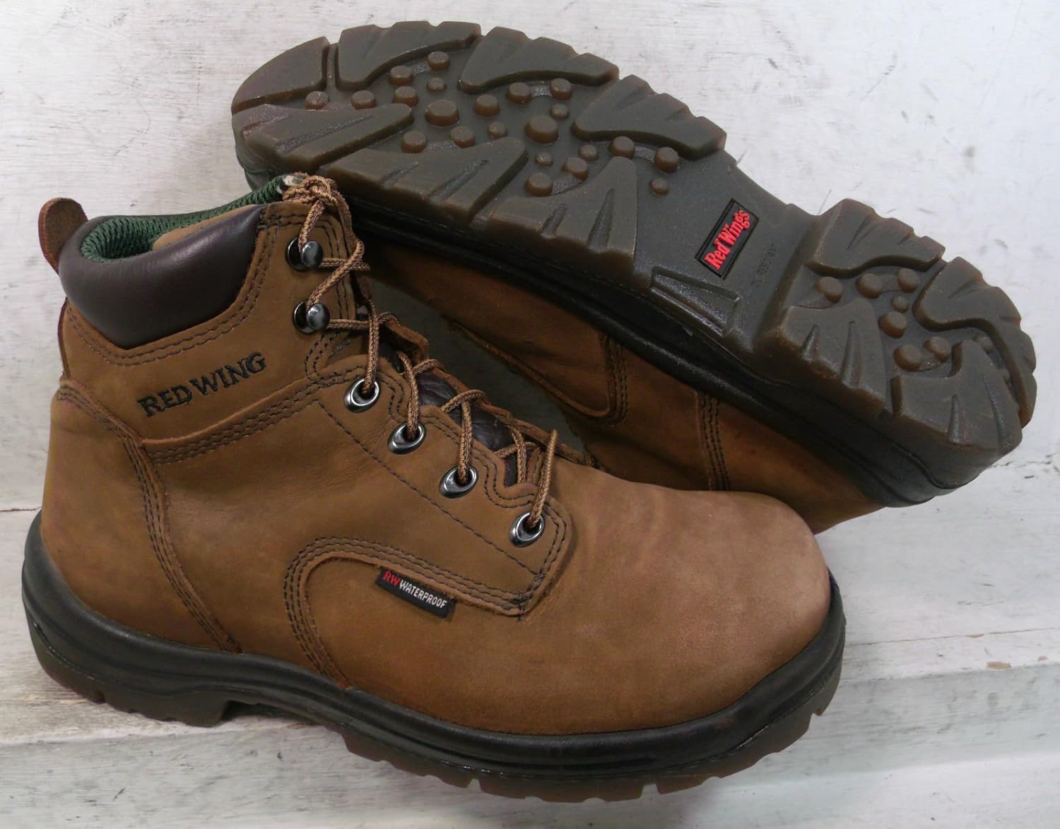 Red Wing Work Boots: Comfort and Safety Combined 1 81GbuMujIlL. AC UL1500