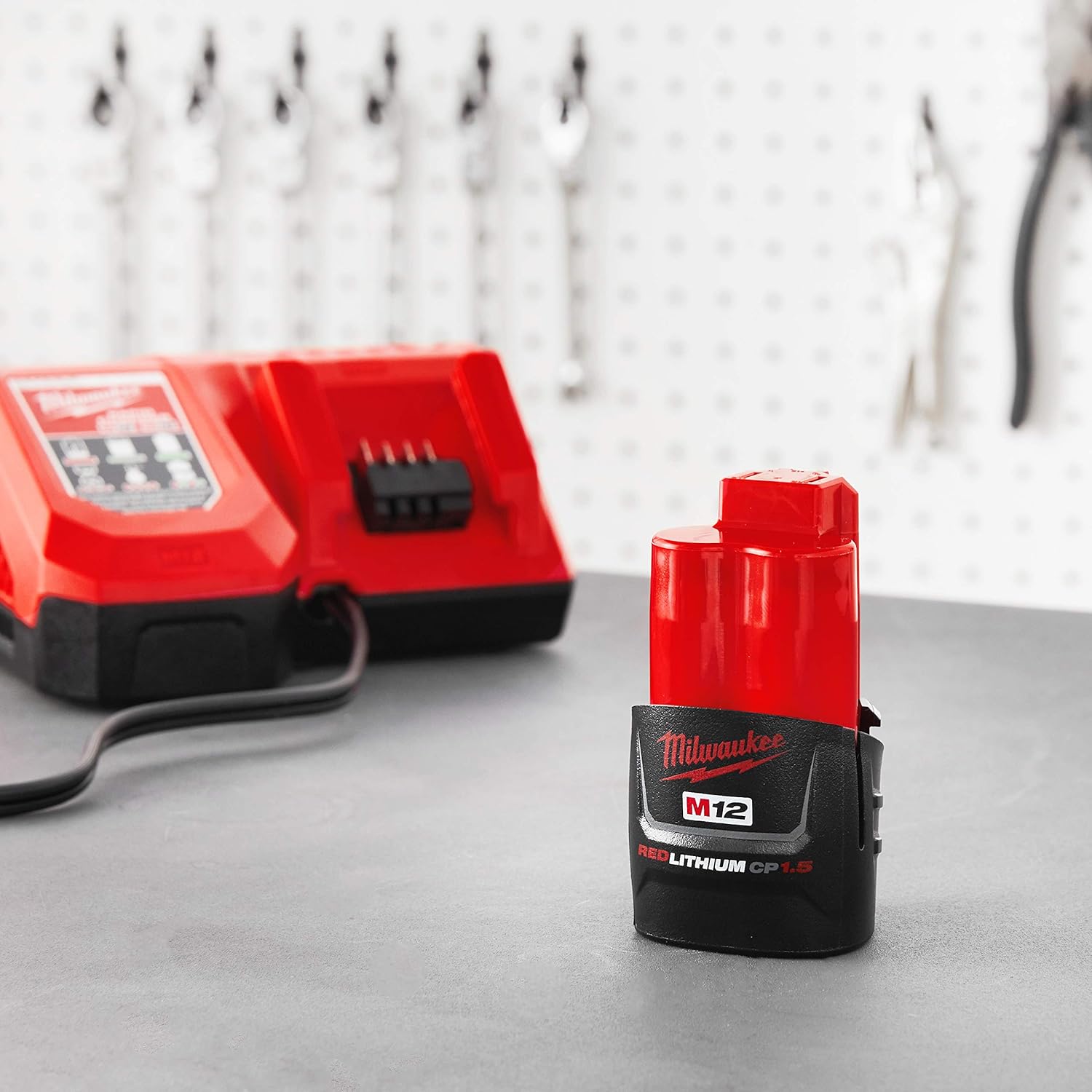 Milwaukee M12 REDLITHIUM 12V 1.5Ah Battery 48-11-2401 Compact 6 Milwaukee M12 REDLITHIUM 12V 1.5Ah Battery 48-11-2401 Compact - Image 6