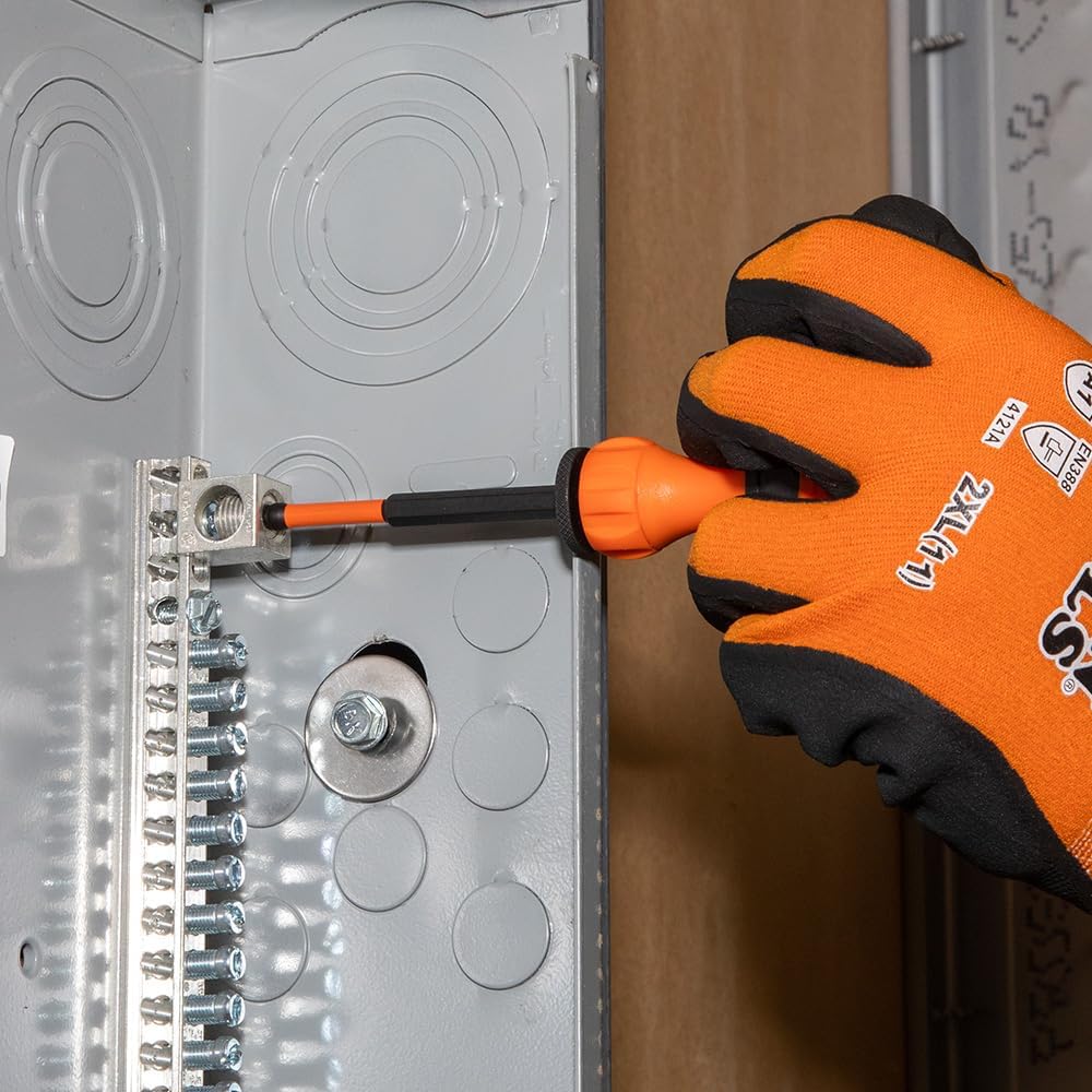 Klein Tools Professional Ratcheting T-Handle Bit Set, SAE/Metric/TORX, Impact-Rated Magnetic 6 Klein Tools Professional Ratcheting T-Handle Bit Set, SAE/Metric/TORX, Impact-Rated Magnetic - Image 6