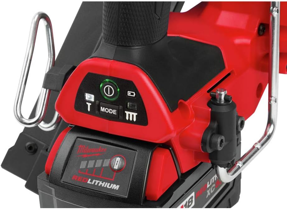 Milwaukee M18 FUEL 18V Brushless 30-Degree Framing Nailer Cordless Kit 5 Milwaukee M18 FUEL 18V Brushless 30-Degree Framing Nailer Cordless Kit - Image 5