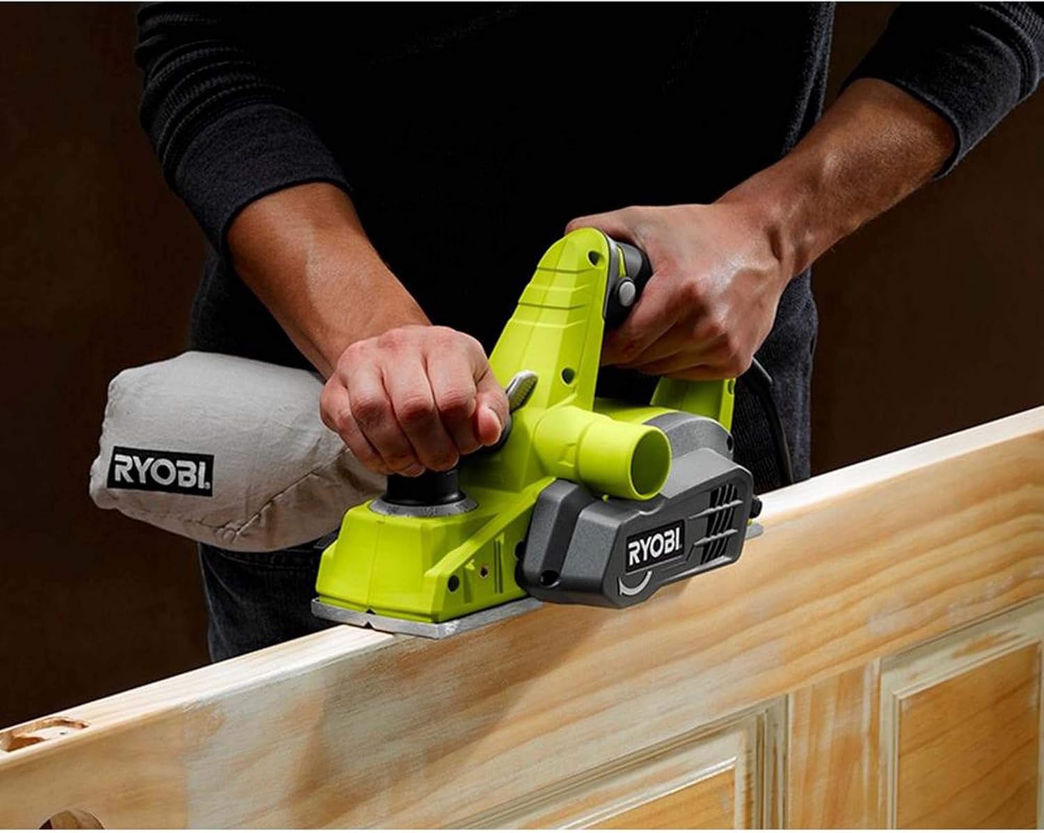 Unleashing Power: Ryobi HPL52K Hand Planer Review 6 Unleashing Power: Ryobi HPL52K Hand Planer Review - Image 6
