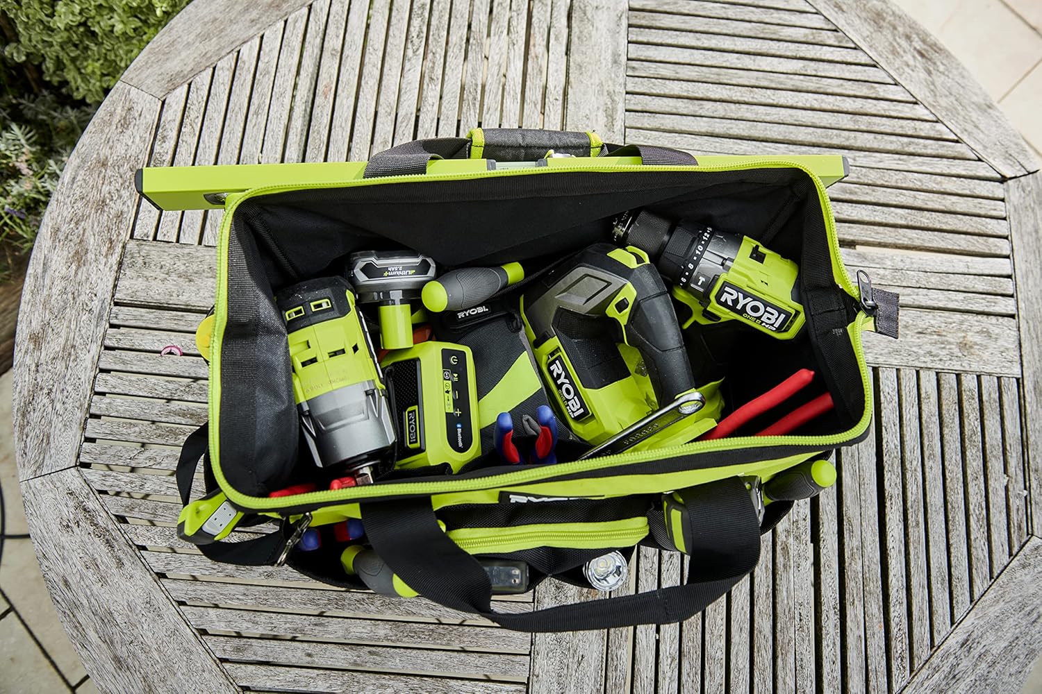 RYOBI RSSMTB1 Tool Bag Review: Ideal Storage for Every Project 4 RYOBI RSSMTB1 Tool Bag Review: Ideal Storage for Every Project - Image 4
