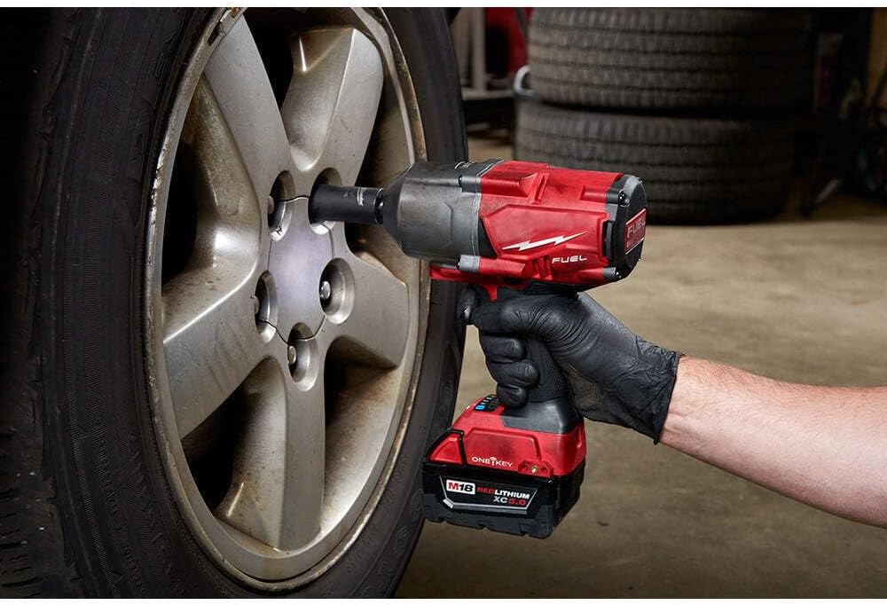 Milwaukee M18 FUEL 3/4 In High Torque Impact Wrench 2864-20 3 Milwaukee M18 FUEL 3/4 In High Torque Impact Wrench 2864-20 - Image 3