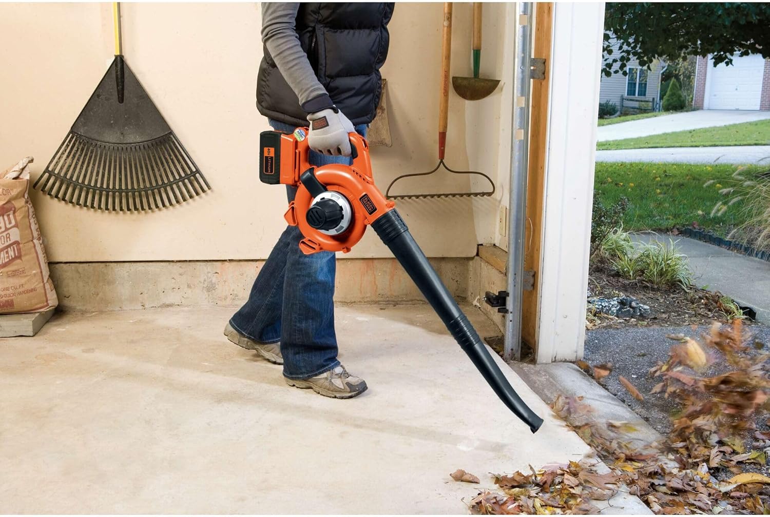 Powerful BLACK+DECKER Leaf Blower: Review & Performance Insights 11 Powerful BLACK+DECKER Leaf Blower: Review & Performance Insights - Image 11